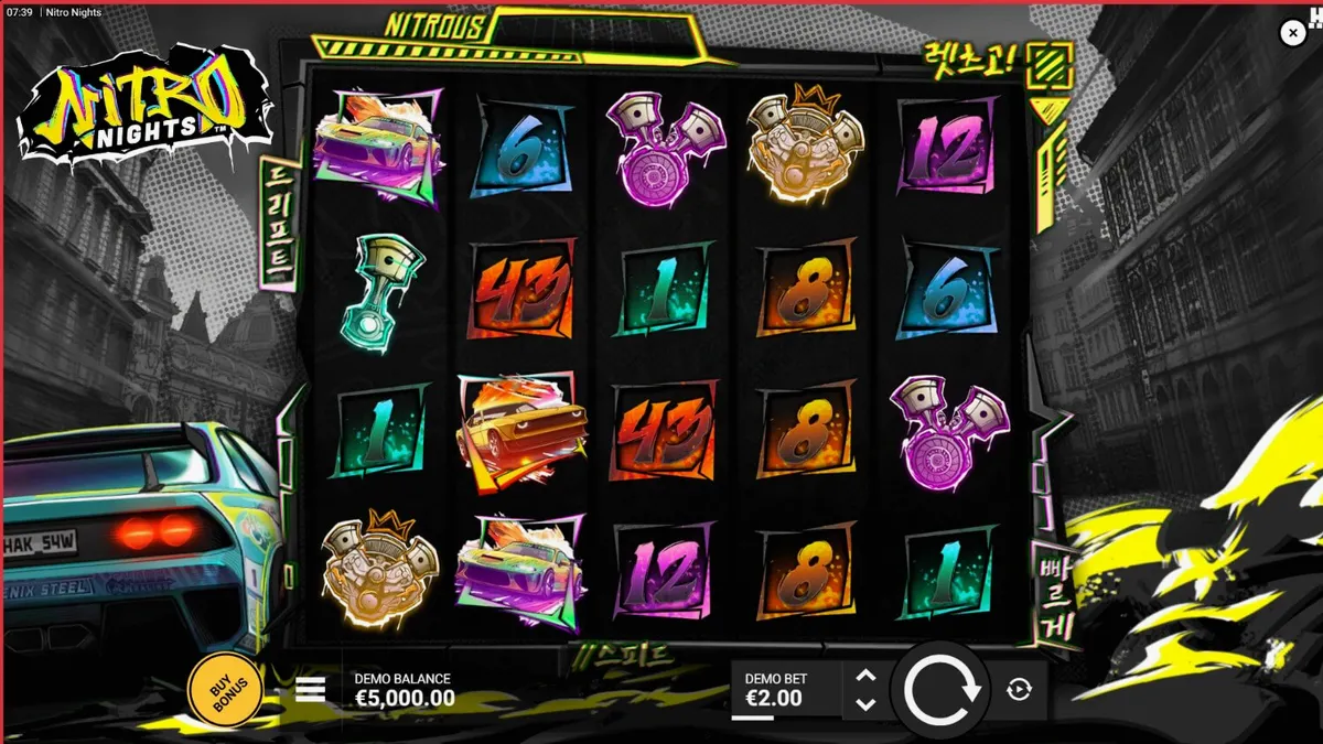 Tampilan layar permainan slot Nitro Nights dengan tema balap mobil neon